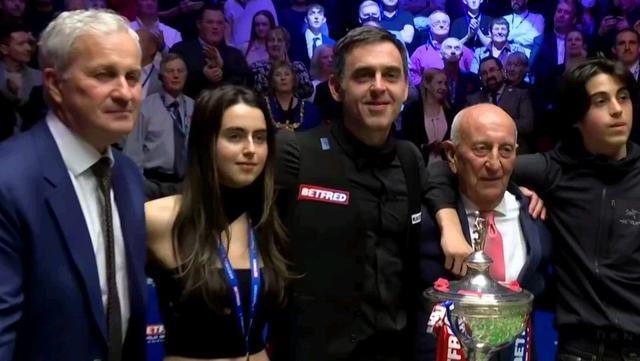 元化的背景 元化的背景