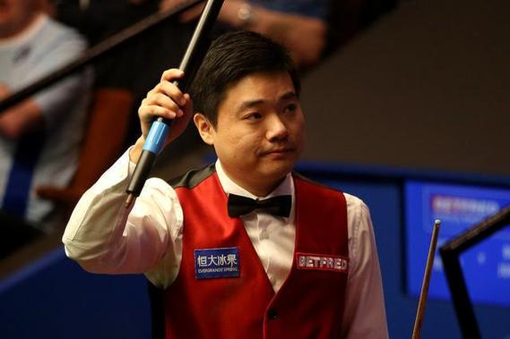 步也更果断 步也更果断